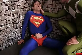 Egy könnyű nyári ruhás lány péniszen táncol. ingyen erett sex videok