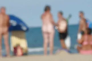 Egy fiatal szőke egy nagy vibrátort lökött fel kelemen anna szex filmjei a seggfejébe.