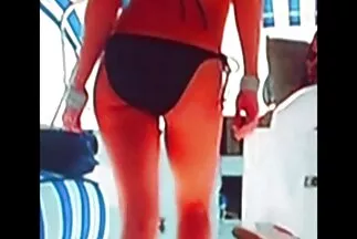 Egy fiatal ingyen szex és porno filmek srác nagy farkával megbaszott egy Latint