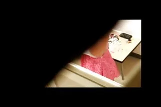 A nővére barátjával folytatott pornó filmek letöltése ingyen laza szex orgazmussal végződött