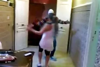 A diákot a gyönyörű szex ellazította az pornó filmek magyarul ágyon.