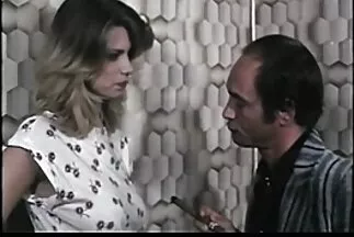 Barátja előtt a ingyen film 18 lány elkényezteti a fekete eldakovszkijt.