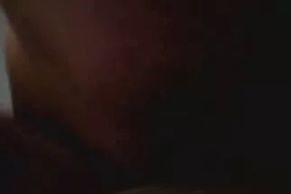A nyughatatlan lány megszívta egy szex video online barátja mikrofonját.