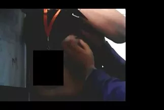 Egy kis mellű lány ült egy erős fekete magyarul beszélő sex filmek farkon.
