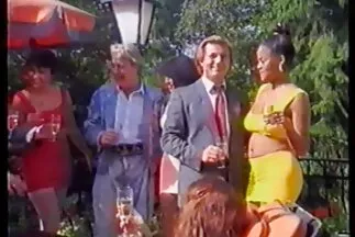 Egy fiatal nő nagy ingyen porno video lyukához egy szerető kemény farka kell.