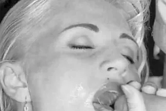 Jó orgazmusra számítva a csávó kibaszott egy csajt az erotikus videok ingyen autóban.