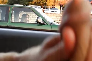 Vörös hajú ribanc megelégelte ingyen sex videó kedvesét egy szopással.