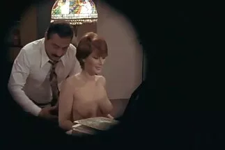 Egy jó szopás után a partner befejezte a ingyen nézhető sex videók szépséget az arcon.